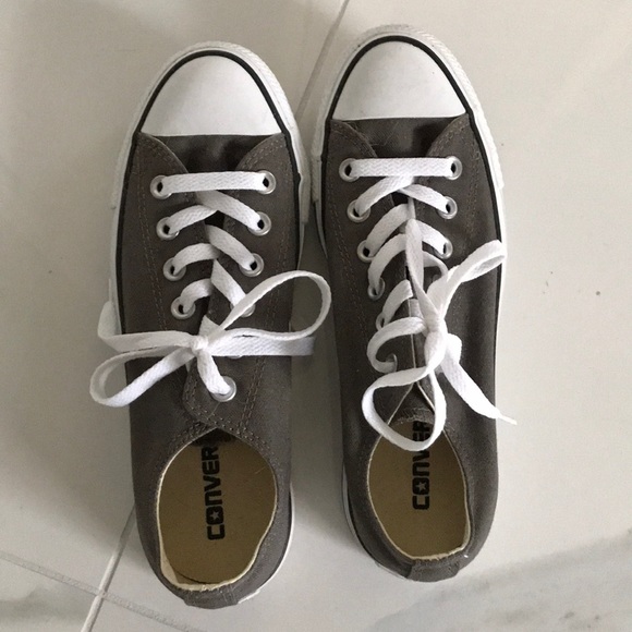 Grey converse - Picture 4 of 5